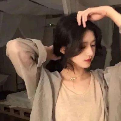 别扭合租房 封面